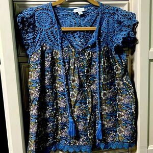 Jennifer and grace floral top